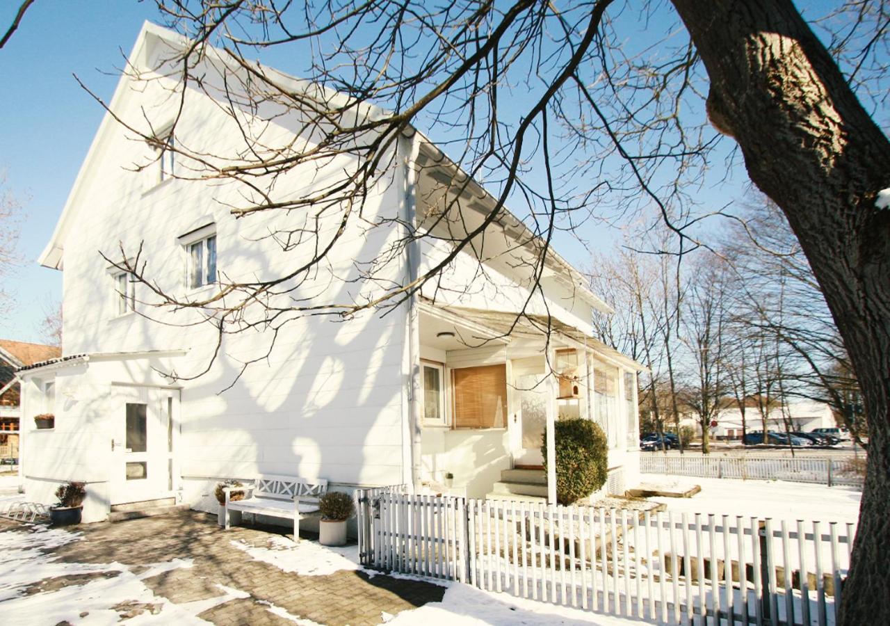Haus am Bach - gemütliche Frühstückspension Allershausen Exterior foto